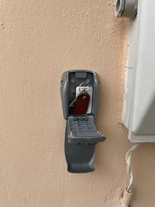 Almond Home Livadia  エクステリア 写真