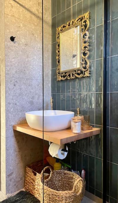 Almond Home Livadia  エクステリア 写真