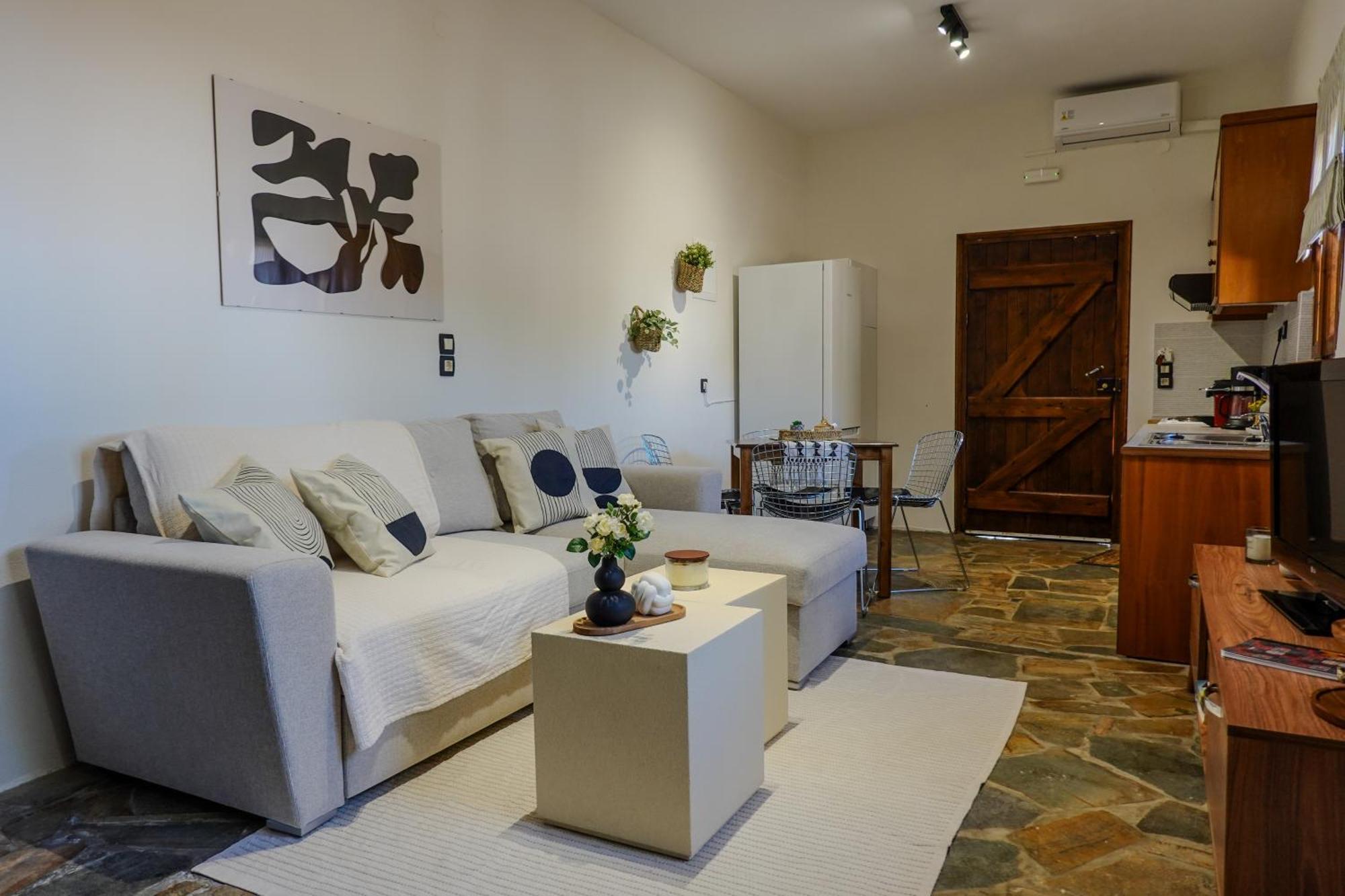 Almond Home Livadia  エクステリア 写真